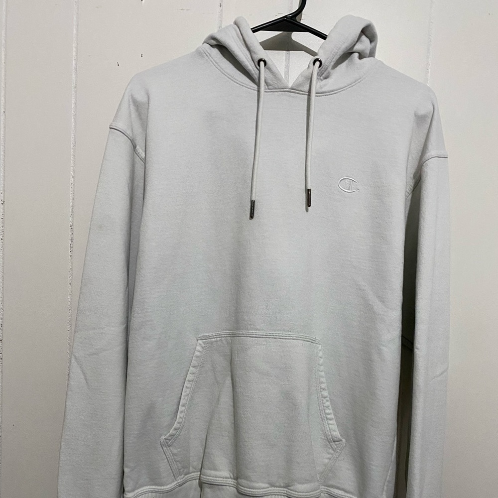 Vintage Authentic Champion hoodie, in great condition.